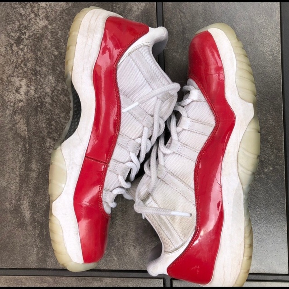 Jordan 11 Cherry Low